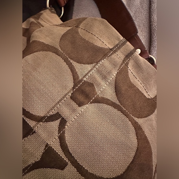 Coach Large Signature Hobo Bag - Picture 8 of 9